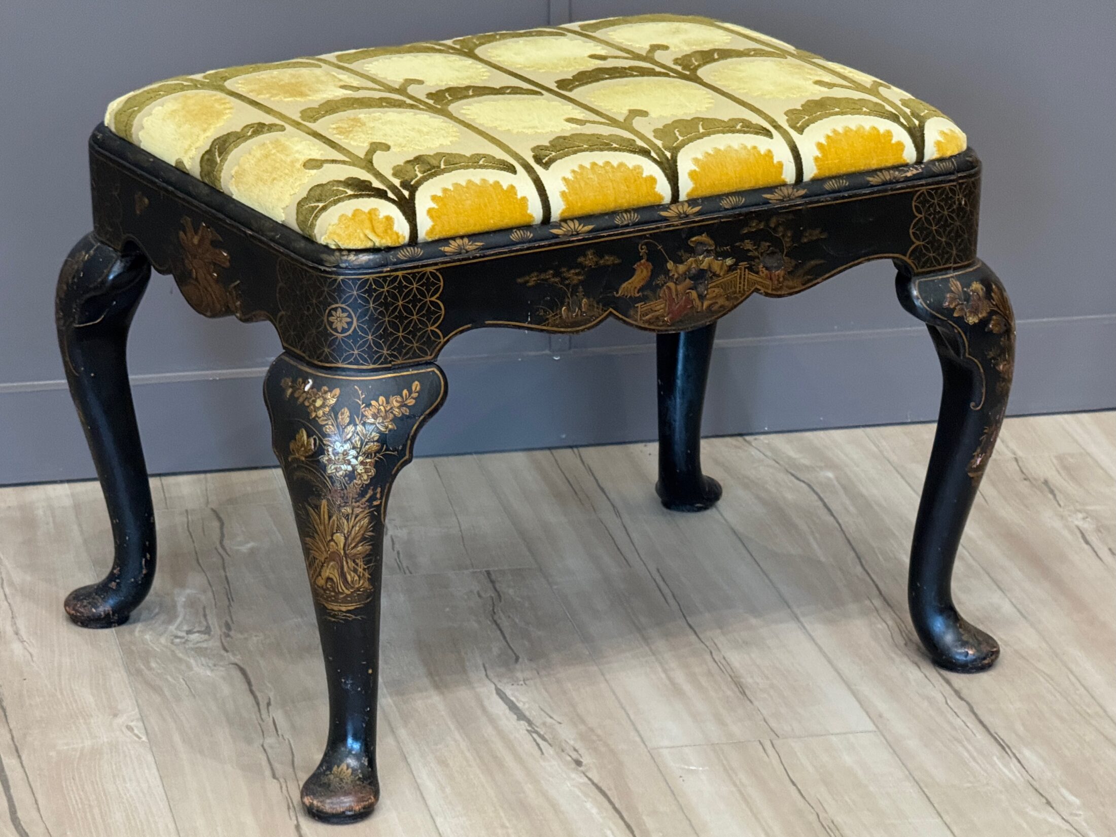 Early 19th Century English Chinoiserie Decorated Footstool with Queen Anne Legs - Image 2